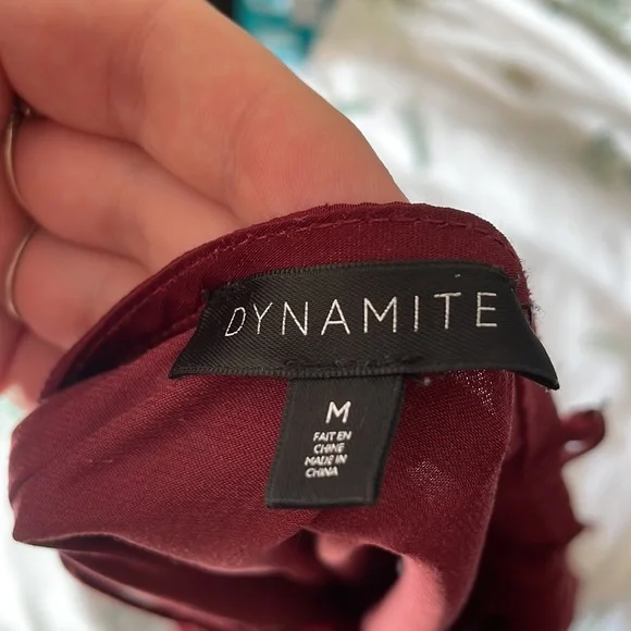 Red lace satin camisole - Picture 3 of 3